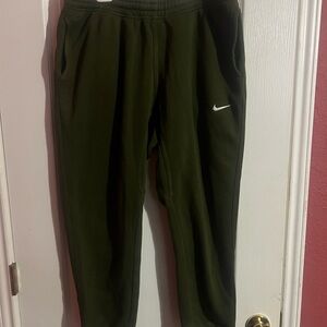 Nike Men's Olive Green Joggers